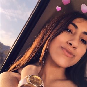 Meet your Posher, Brenda